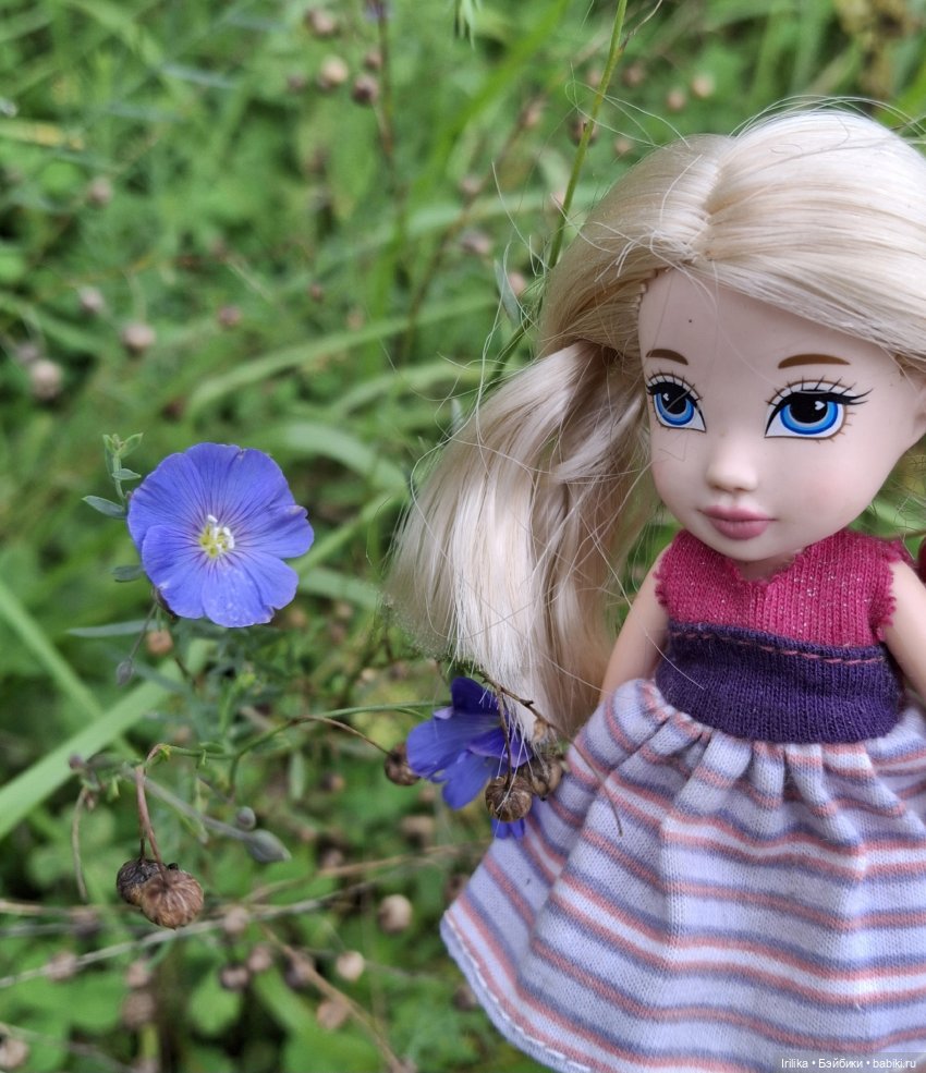 Моя разная кукольная мелочь на даче