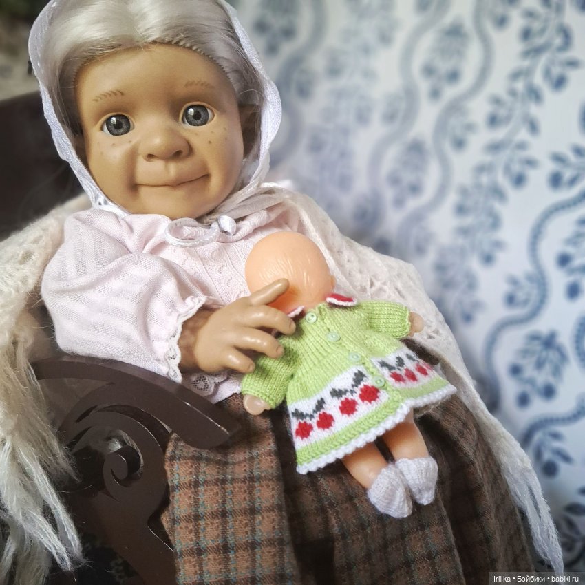 У внучки новое платье — Характерные испанские куклы: пупсы с мимикой (фото 9)