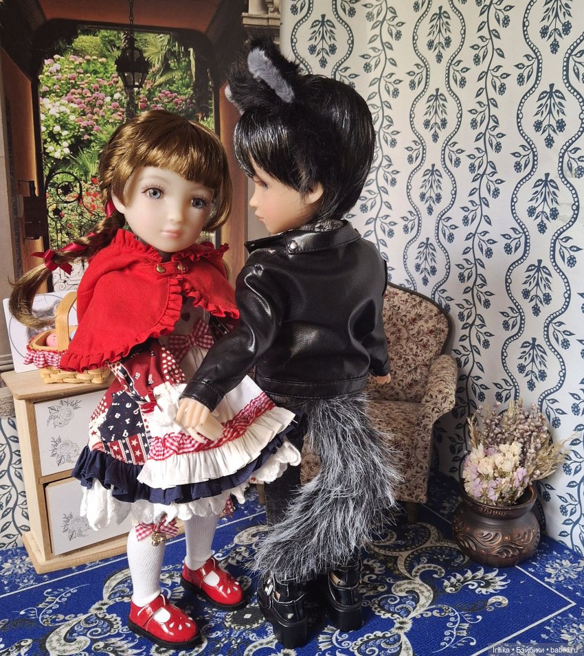 Кайден 2025 Хэллоуин — Куклы Ruby Red (Руби Ред) Fashion Friends: Siblies