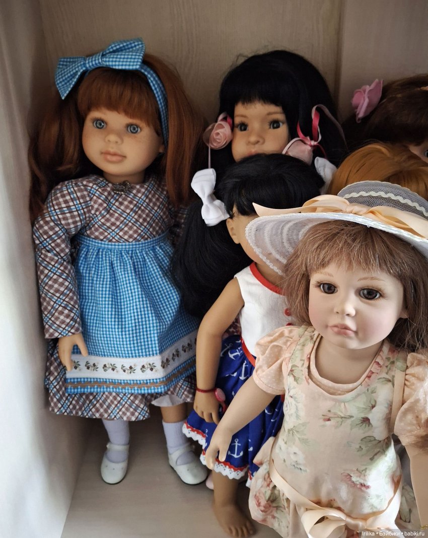 Сандра Las Reinas в новом платье