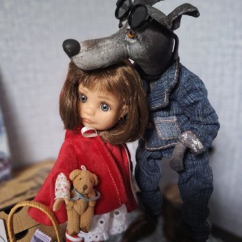 Люси Красная Шапочка Berjuan