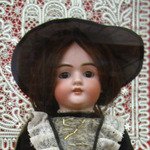 Куклы и кружево. Еще немного о куклах для Виктории