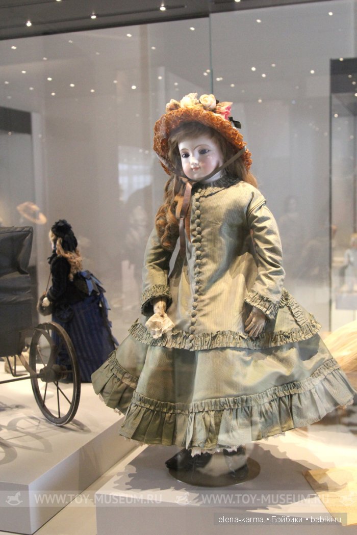 Музей кукол замка Борромео. Италия