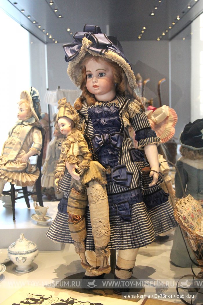Музей кукол замка Борромео. Италия