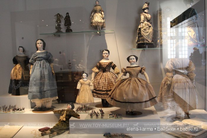 Музей кукол замка Борромео. Италия