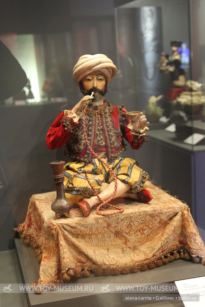 Музей кукол замка Борромео. Италия