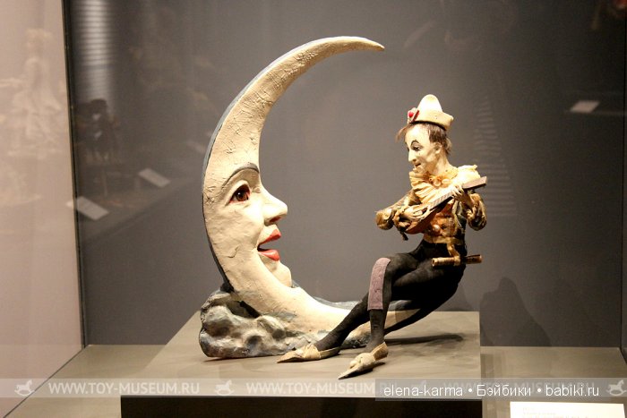 Музей кукол замка Борромео. Италия