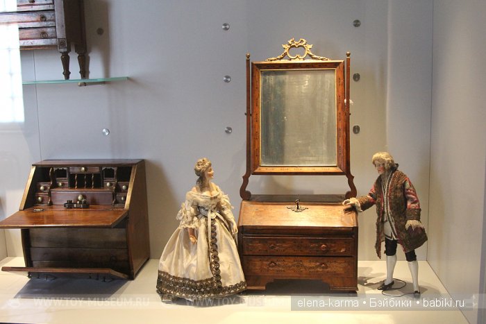 Музей кукол замка Борромео. Италия