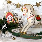 Анонс выставки коллекции лошадок-качалок