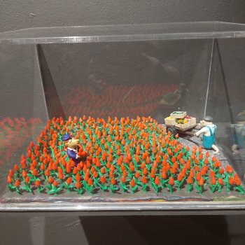 Миниатюра из пластилина.