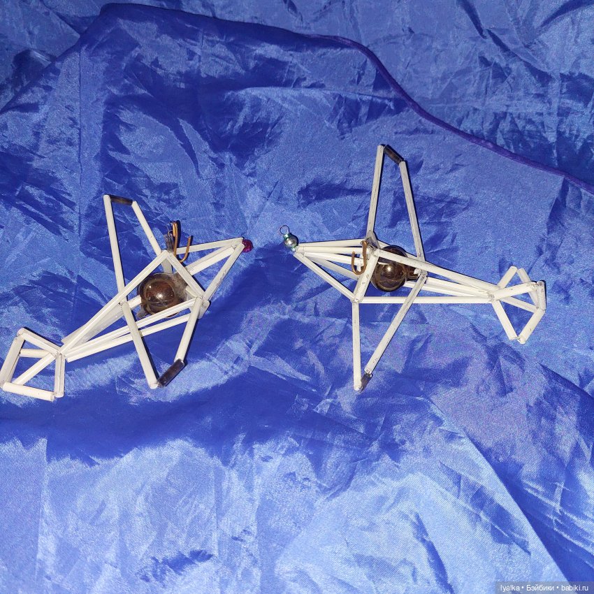 Новогодние игрушки — Антикварные игрушки и домики: елочные украшения