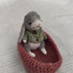 Зайка Тедди, умеет закрывать глазки.