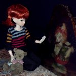 А что делают ваши куклы ночью?