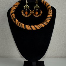 Комплект с тигриным принтом