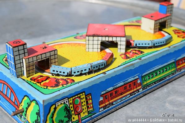 Про дачу, старые вещи, игрушки и Мону Лизу