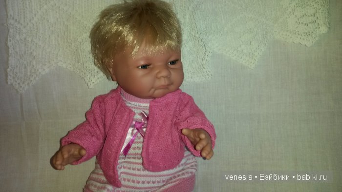 Испаночка Rauber в теплой одежде