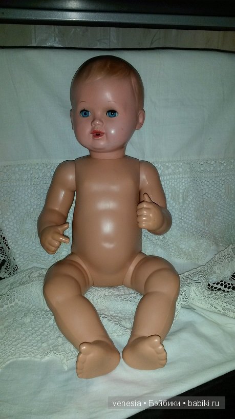 Миневра или Черепашка — Опознание антикварных кукол: поиск по клейму