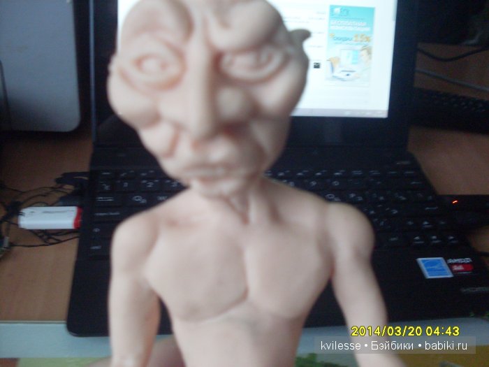 Вот сааамая моя первая авторская шарнирная кукла. Зеленый бесстыжий тролль. +18