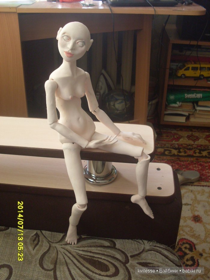 Первая красавица. Шарнирная авторская кукла (фото 7)