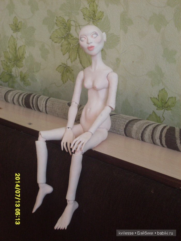 Первая красавица. Шарнирная авторская кукла (фото 4)
