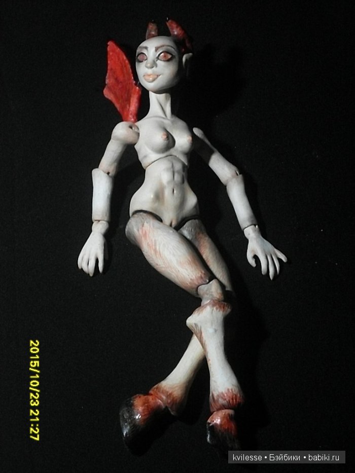 Госпожа Суккуб. Шарнирная авторская кукла (фото 5)