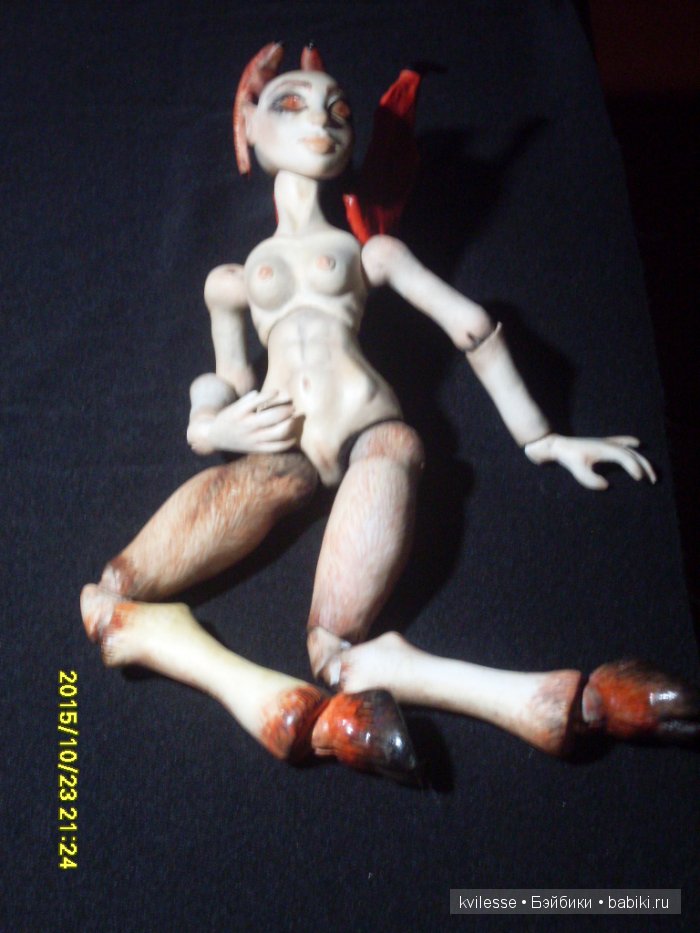 Госпожа Суккуб. Шарнирная авторская кукла (фото 4)