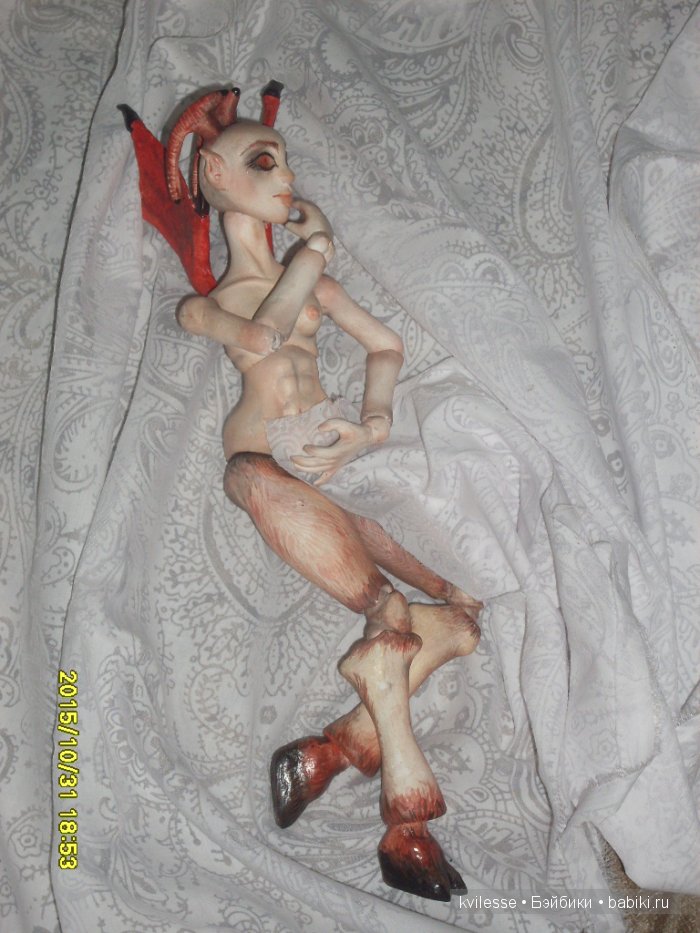 Госпожа Суккуб. Шарнирная авторская кукла (фото 6)