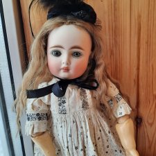 Антикварная куколка Сонненберг 19 век