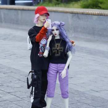 Прогулка с другом 😻