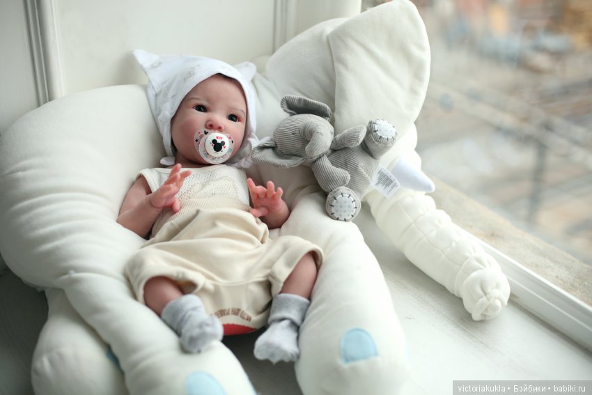 Silicone baby doll by Victoria Vihareva-Pechenkina