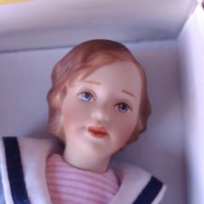 Der Kleine Max, миниатюрный фарфоровый малыш