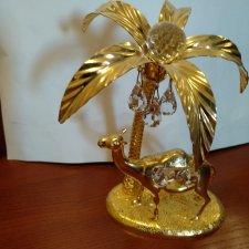 Верблюд.Верблюд под пальмой.Хрусталь.