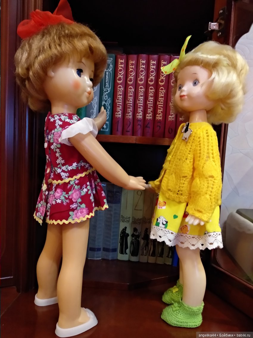 Две синеглазки - Оля и Таня