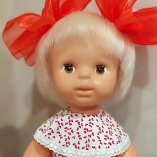 Лика, блондинка с глазами цвета виски (с зубками)