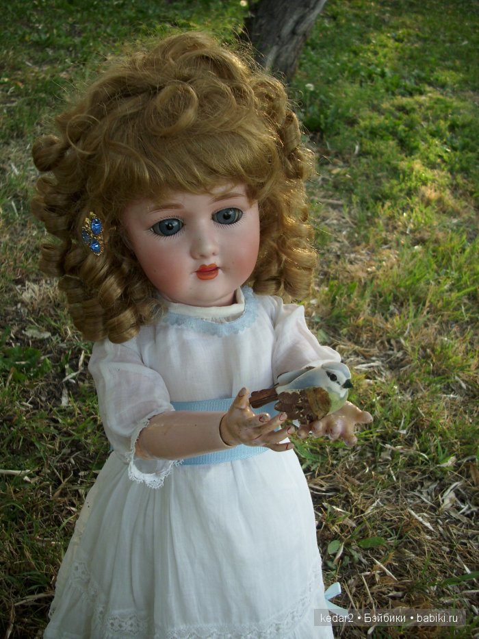 Пола с птичкой