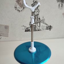 Стойки для кукол разные