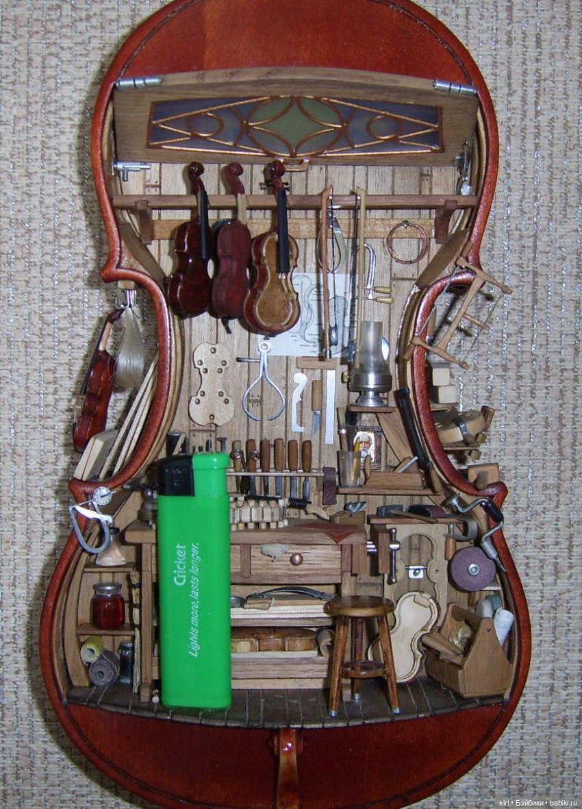 Скрипичная мастерская в корпусе четвертушки