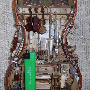 Скрипичная мастерская в корпусе четвертушки