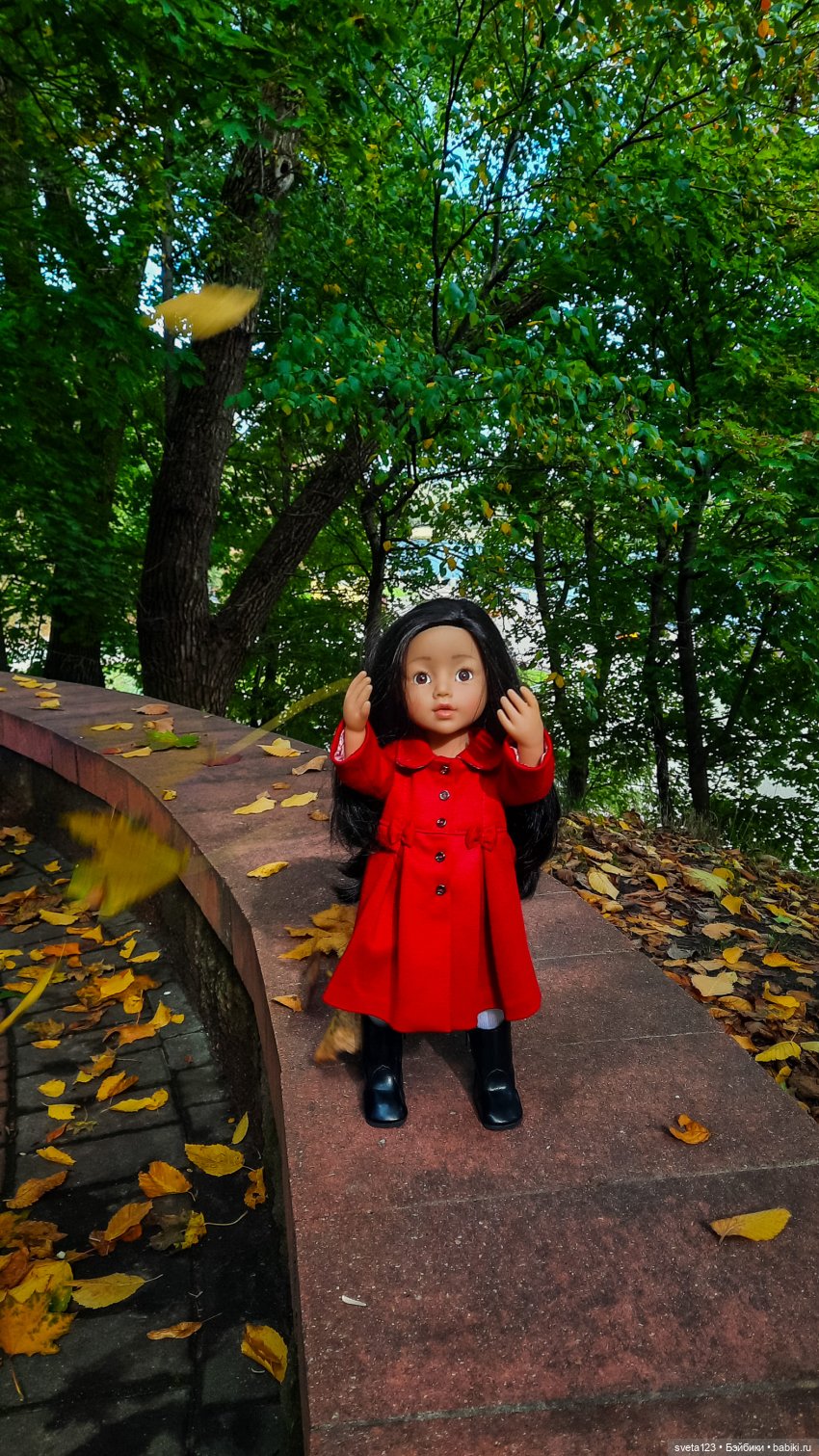 Марианна в парке с белочками 🐿️ 🐿️🐿️