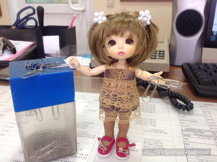 Подаем скрепки