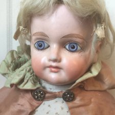 Такие разные антикварные куклы