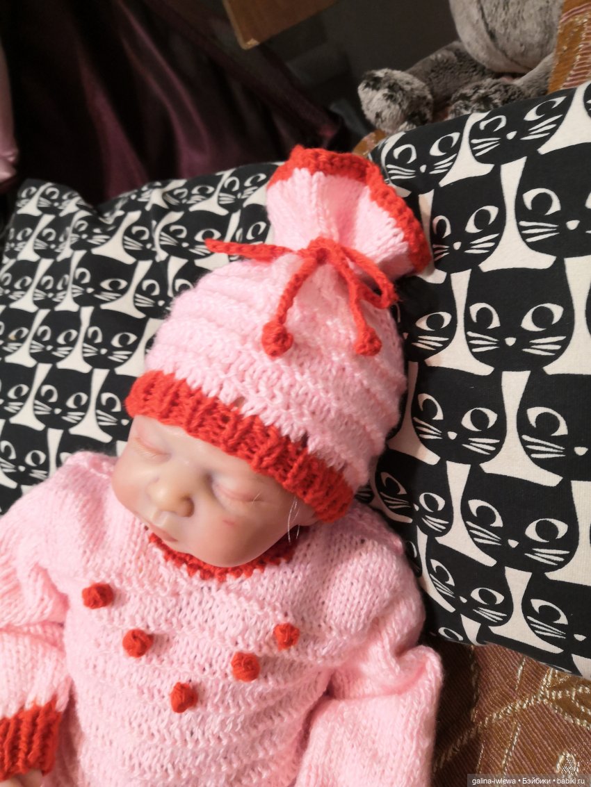 Наряжаем малышей — Одежда и обувь для кукол своими руками: фото (фото 2)