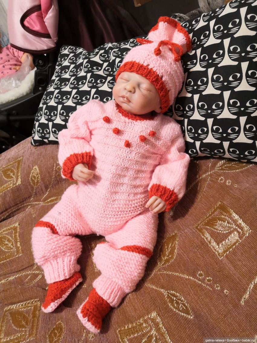 Наряжаем малышей — Одежда и обувь для кукол своими руками: фото (фото 4)