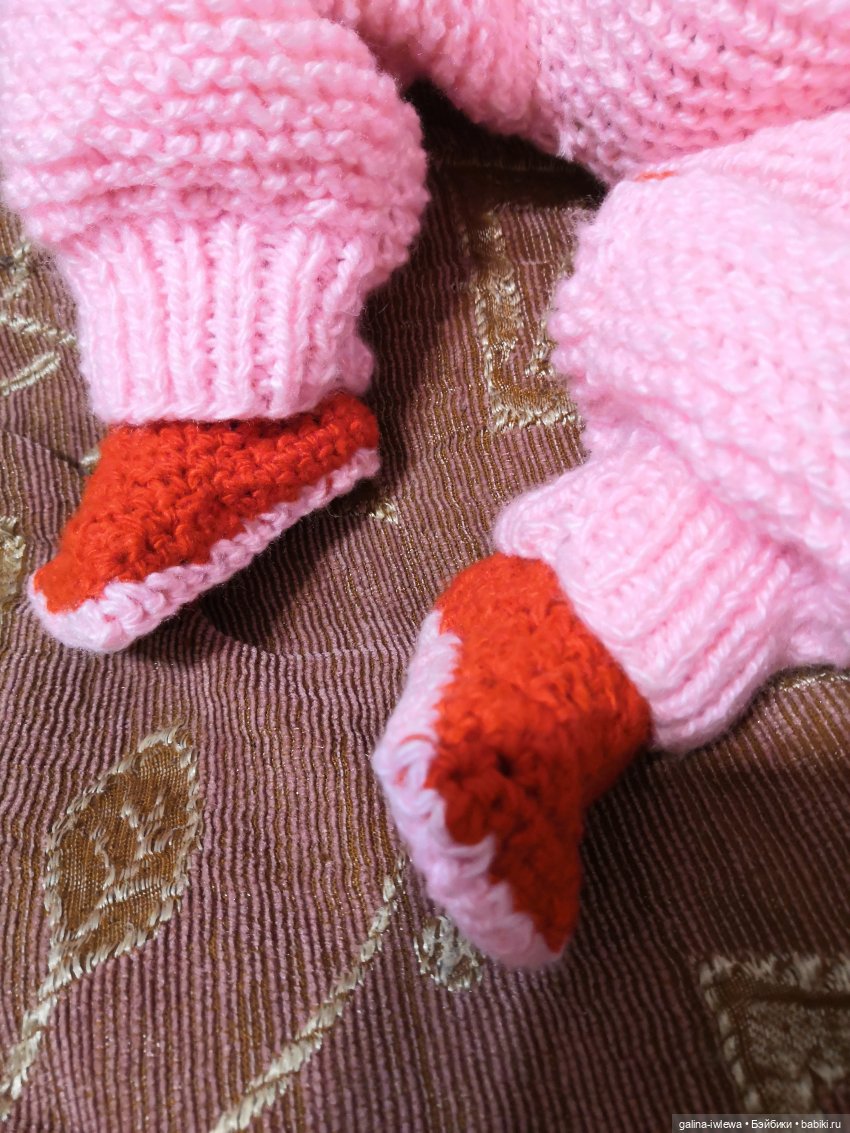 Наряжаем малышей — Одежда и обувь для кукол своими руками: фото (фото 3)