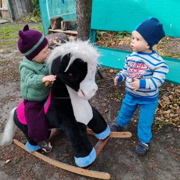 Лошадка и мы.