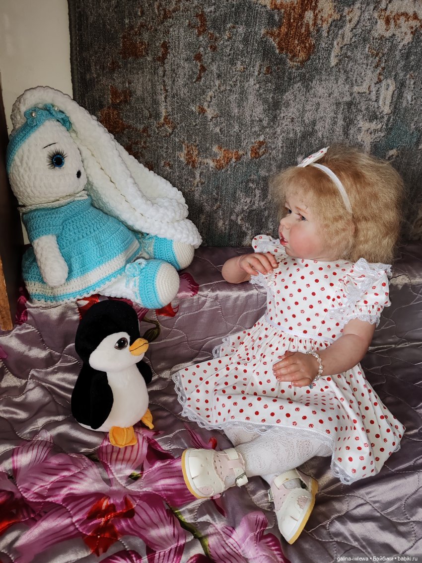 Игры на диване — Куклы Реборн (Reborn): домашние фото