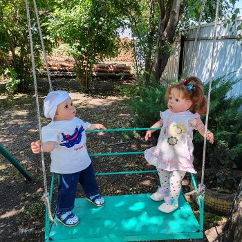 Ник и Лада на прогулке