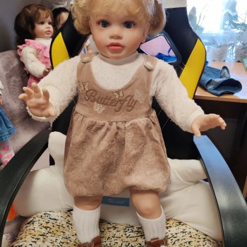 Привет! Я Полинка)!