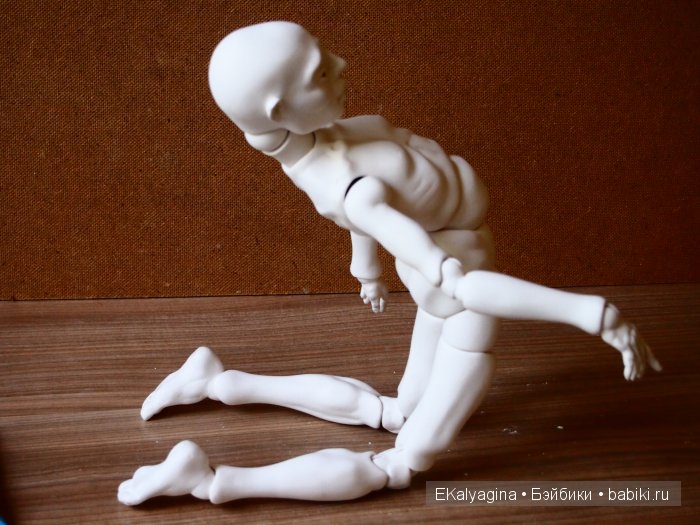 Есть что-то таинственное в незавершенном образе шарнирной куклы