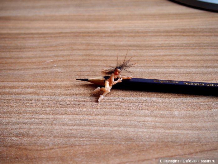 Микро-микро - Дюймовочка. Шарнирная кукла (фото 2)